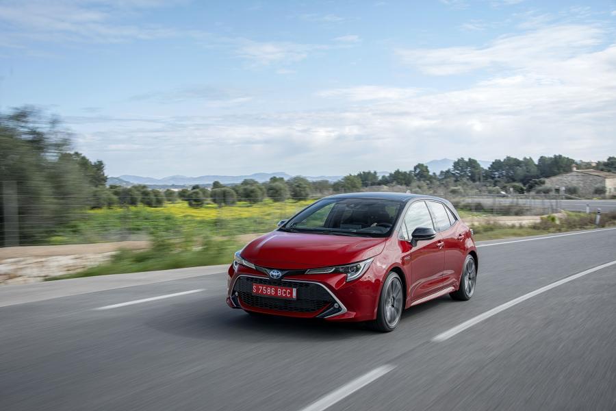  Toyota Corolla Hybrid 2018 года  (WW) (фото 48 из 61)